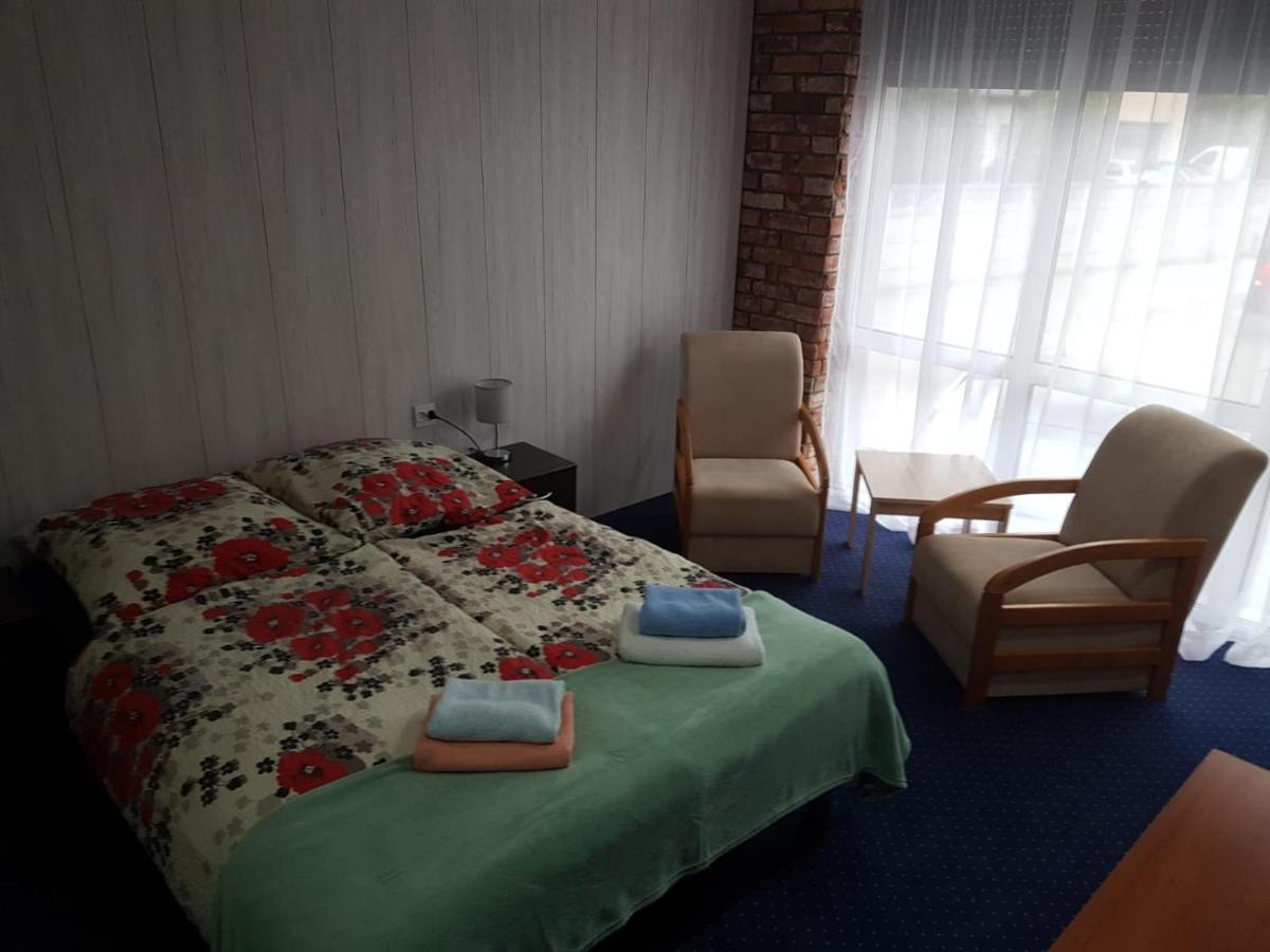 H-Odra Nowa Sol Hotel Ngoại thất bức ảnh